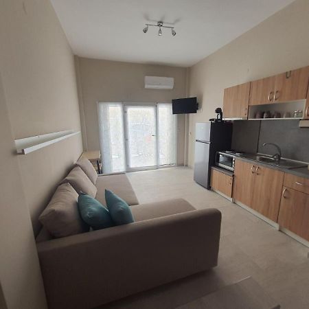 New Apartment ,50M From The Sea At Nea Irakleia. מראה חיצוני תמונה