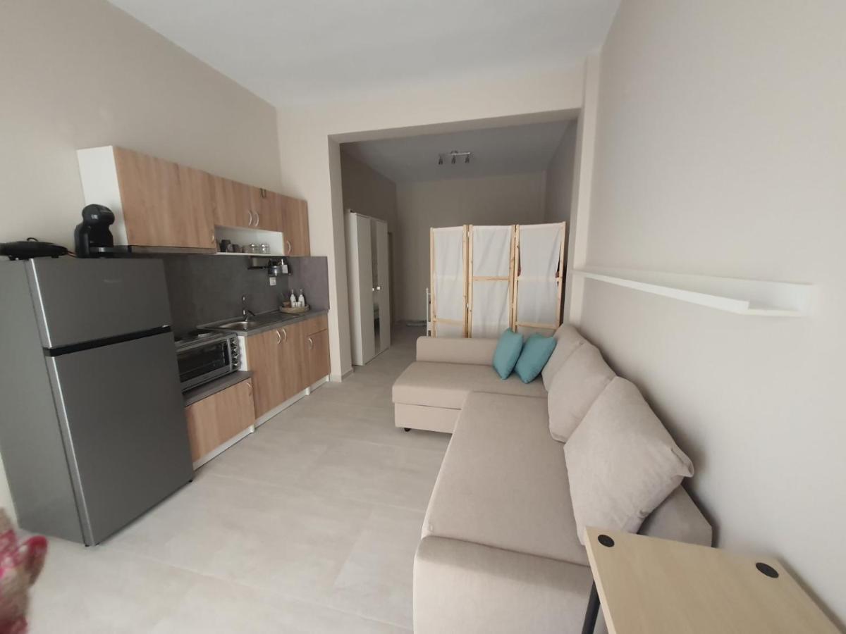 New Apartment ,50M From The Sea At Nea Irakleia. מראה חיצוני תמונה